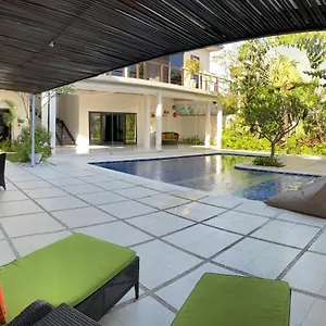 https://villa-lanai.hotelsseminyak.net